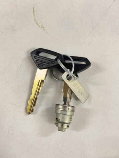 FUEL TANK LID LOCK XCD135 CC LS MINDA Motorcycle Parts For Bajaj PULSAR 135 LS Bajaj PULSAR 135 LS NM Bajaj XCD 135CC